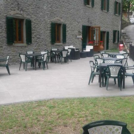 La Foresta Albergo Ristorante Pizzeria 巴迪亚普拉塔基利亚 外观 照片