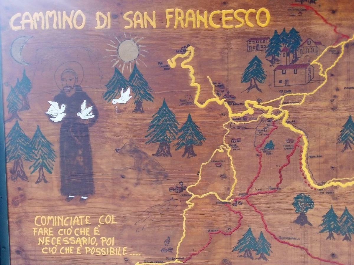La Foresta Albergo Ristorante Pizzeria 巴迪亚普拉塔基利亚 外观 照片
